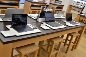 best time of year to buy a laptop